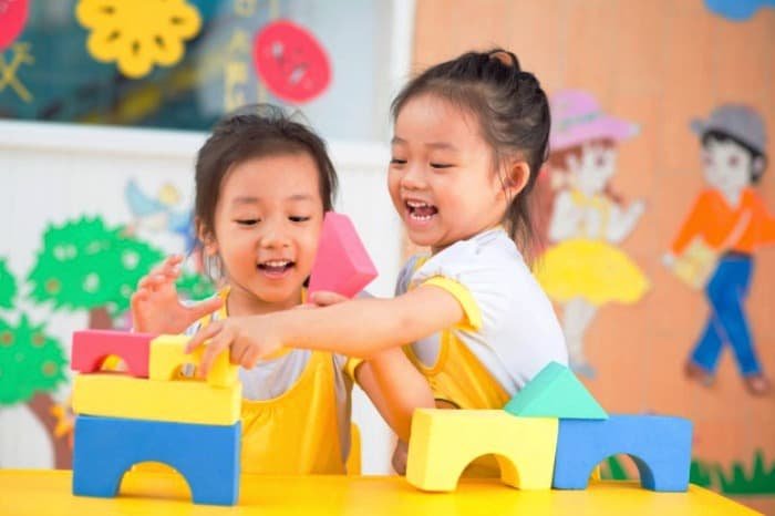 Playing with 28-month-olds