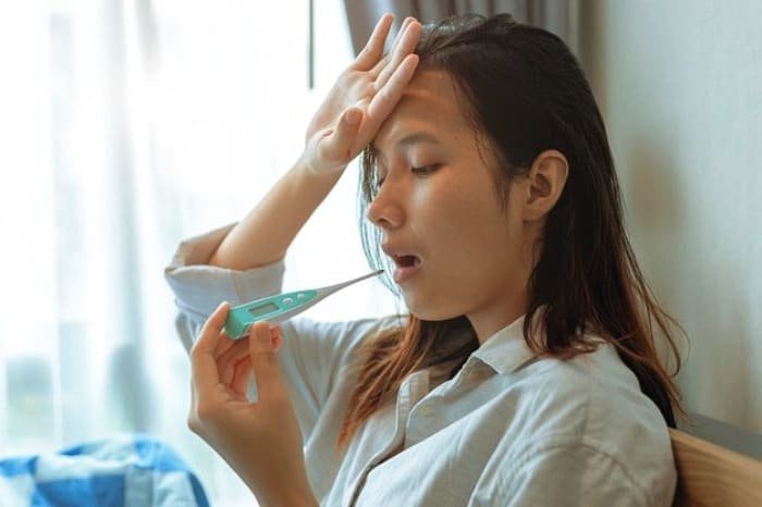 Treating a fever with temperature-reducing foods
