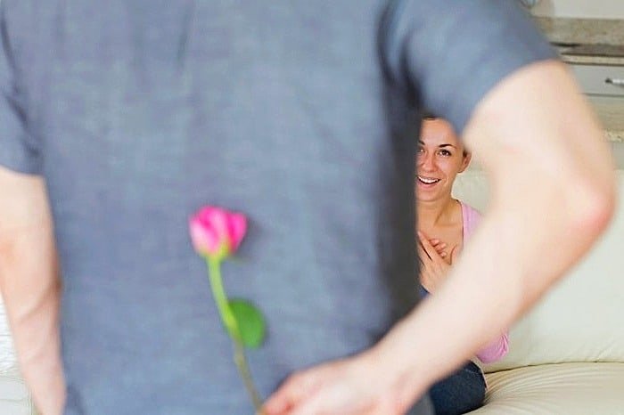 Gifting flowers to a partner The Impact of Gifting Flowers