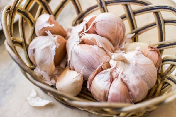 Treating sinus pressure