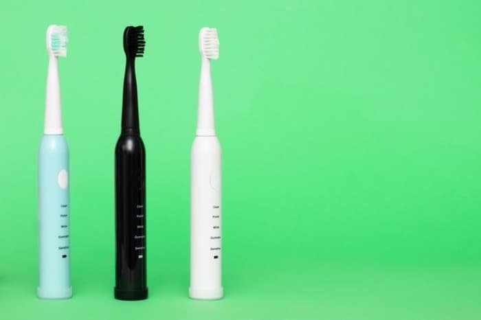 Ways to Disinfect Your Toothbrush