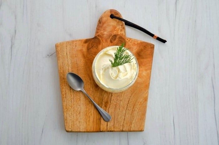 Foods containing probiotics