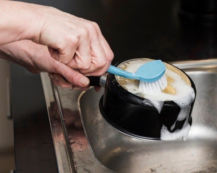 How to care for ceramic dishes