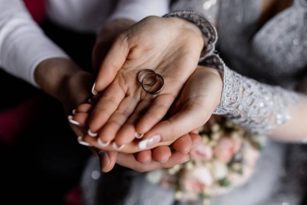 Connecting with Large Families