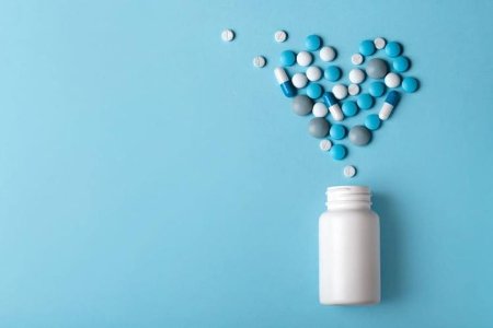 Antihistamines are usually used to treat allergy symptoms. Difference Between Antihistamines and Corticosteroids, Mechanism of Action of Antihistamines and Corticosteroids