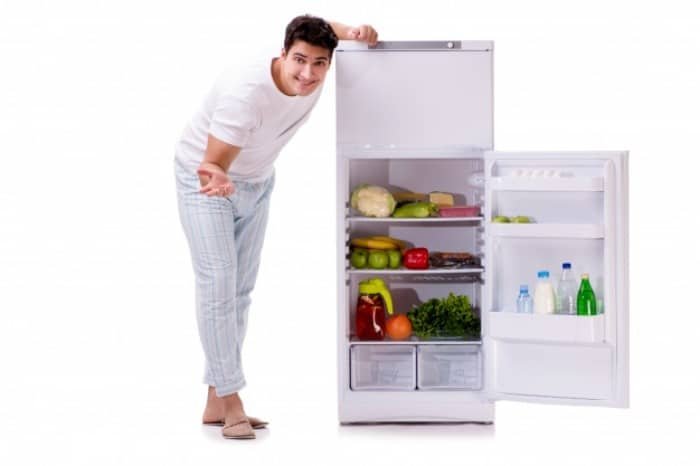 How to care for your refrigerator and freezer.