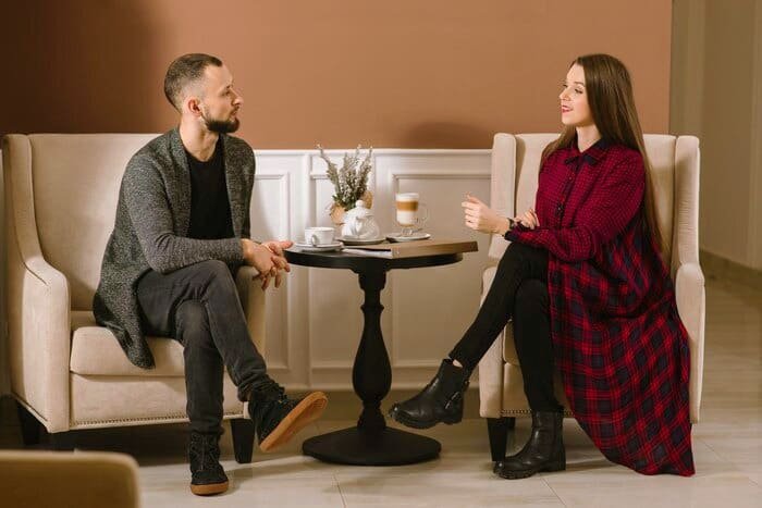 How to Be Charming on a Romantic Date Romantic Date