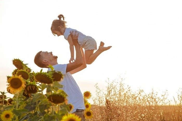 Changes in men after the birth of a newborn
