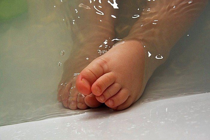 Correct Method for Bathing a Newborn Bathing a Newborn