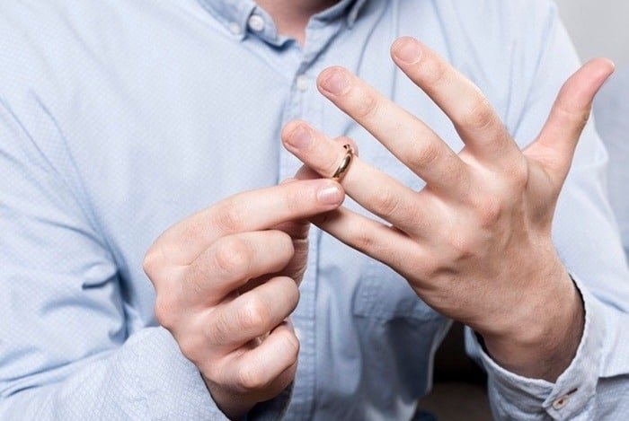 Playing with a wedding ring occurs for these reasons What is the reason for playing with a wedding ring?