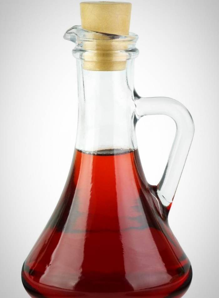 Using vinegar to shine aluminum cookware Vinegar for dishes