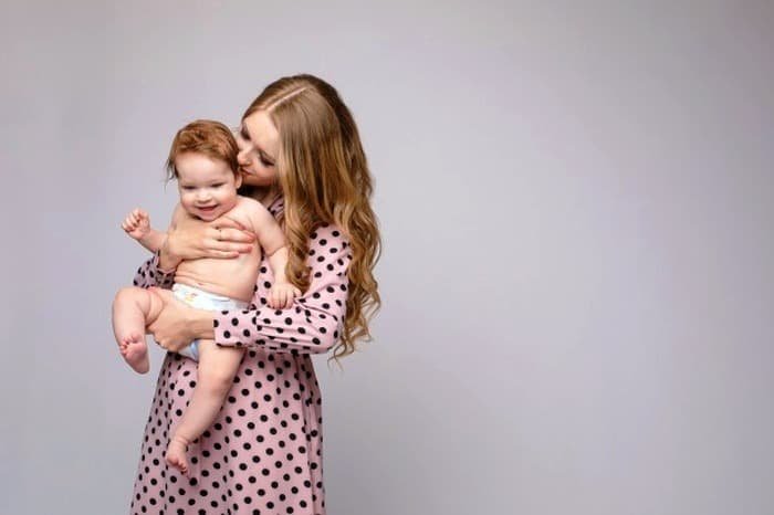 behaviors of new mothers