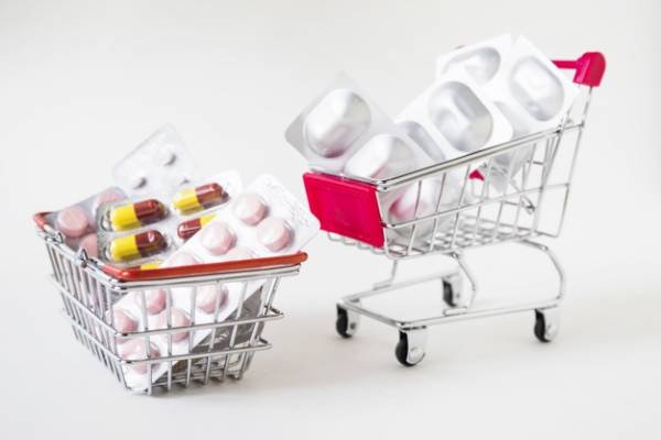 Disadvantages of storing medications at home