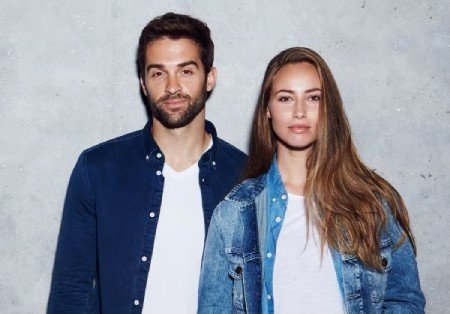 The Reason for Men's Attraction to Women with Long Hair