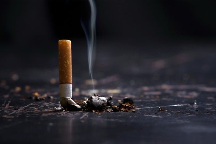 Smoking is a risk factor for implantitis