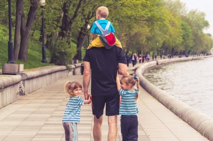 Paying attention to each child's needs is a strategy against Second Child Syndrome.