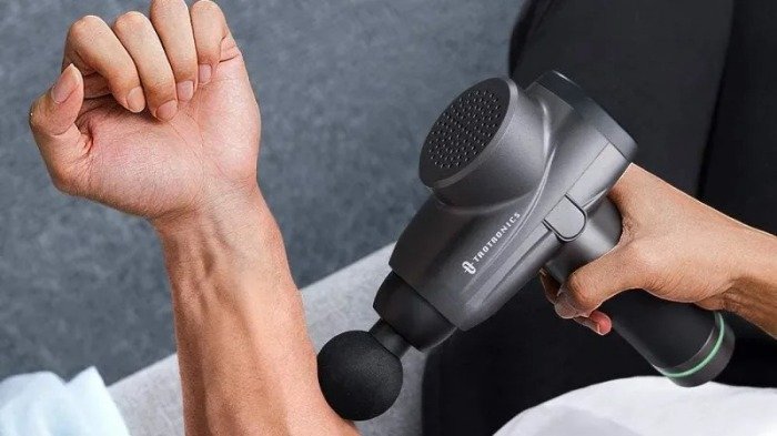 Difference Between Manual Massage and Device Massage