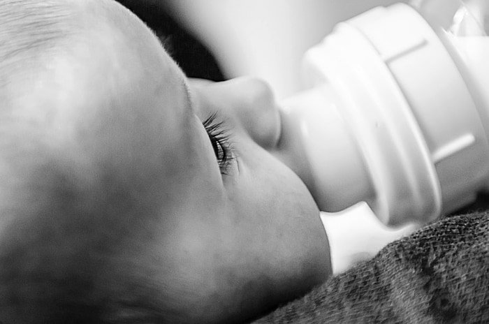 How to Breastfeed an Infant