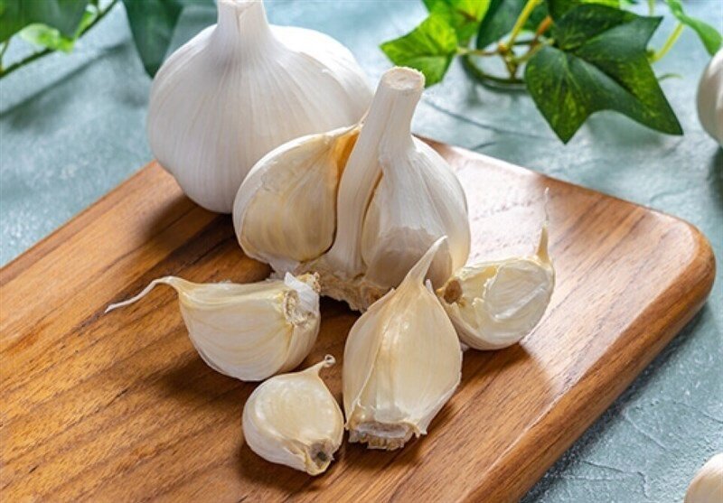 Amazing Benefits of Eating Garlic on an Empty Stomach