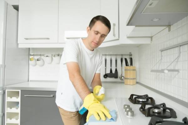 Gas cleaning