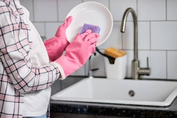 Washing the dishes