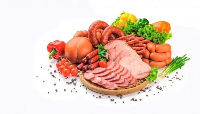 Sausages and cold cuts are causes of dry lips