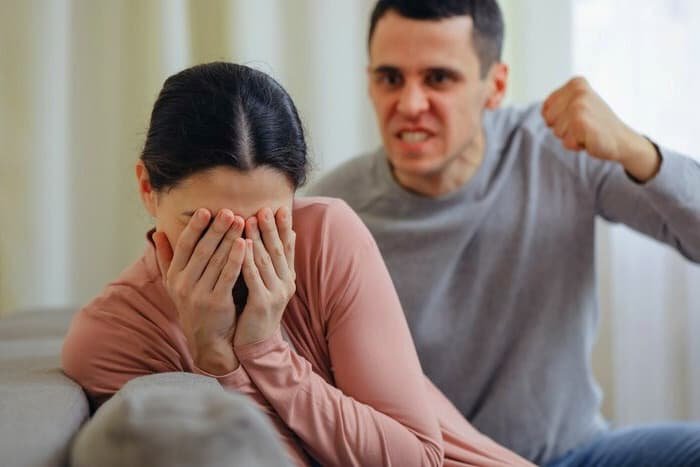 Interacting with an Abusive Man