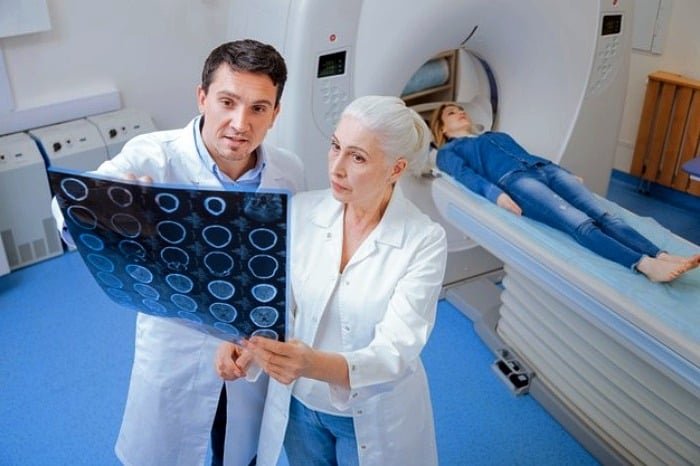 Diagnosing diseases: the difference between MRI and CT scan