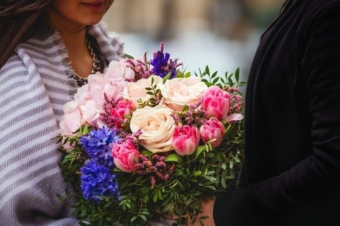 The Meaning of Rose Colors The Effect of Flowers on a Partner