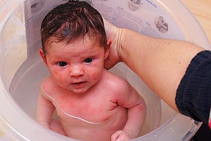 Correct Method for Bathing a Newborn Bathing a Newborn