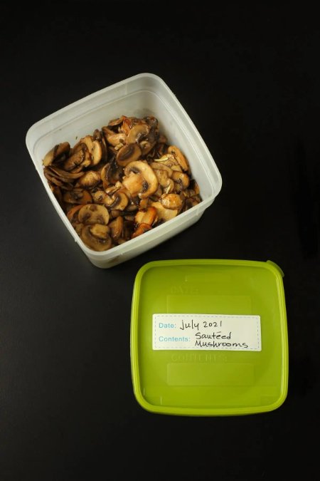 Preventing Mushroom Color Change Preventing Mushroom Color Change, Freezing Mushrooms without Blackening