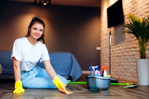 Cleaning and washing parquet