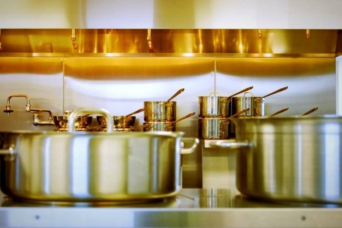 Side effects of stainless steel cookware