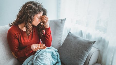 Magnesium-rich foods are helpful for reducing migraines. Diet for migraine management, prevention of migraines through nutrition
