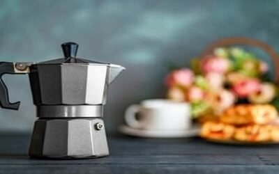 How to Clean a Moka Pot with Vinegar: Essential Tips