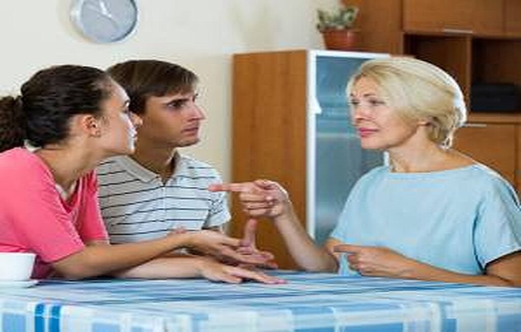 Best Ways to Handle Disrespect from Your Spouse’s Family