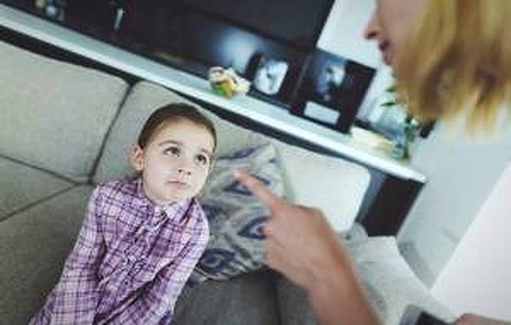 Toxic parents who destroy their child’s life with their behavior