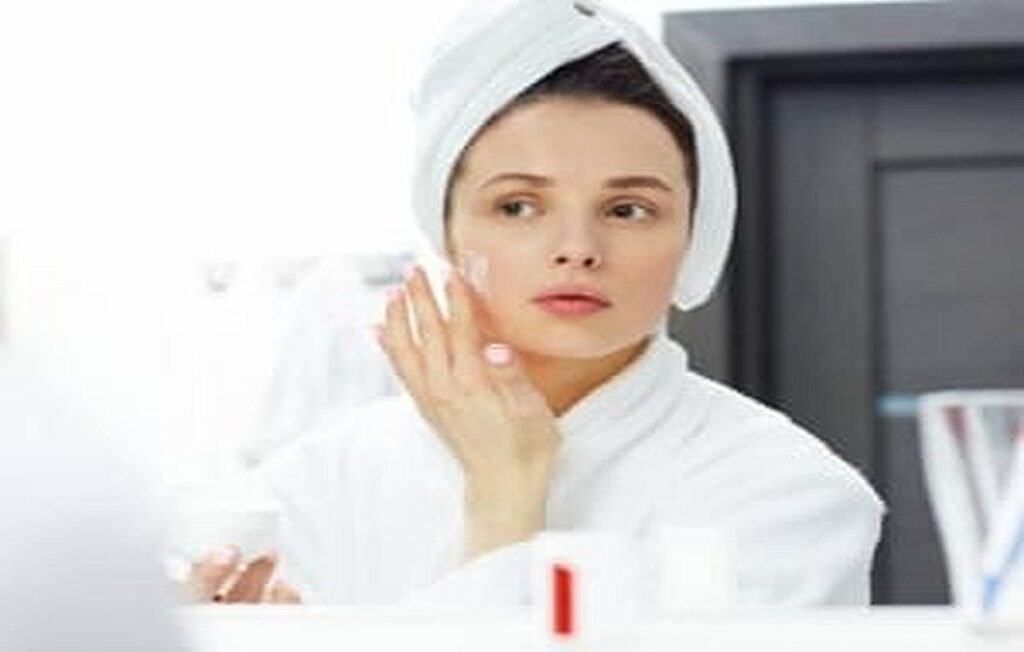 16 Natural and Amazing Cleansers for Skin + How to Make Them